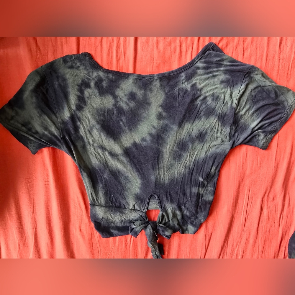 Victorias Secret Leggings And Crop Top Blue and Green - Picture 7 of 9